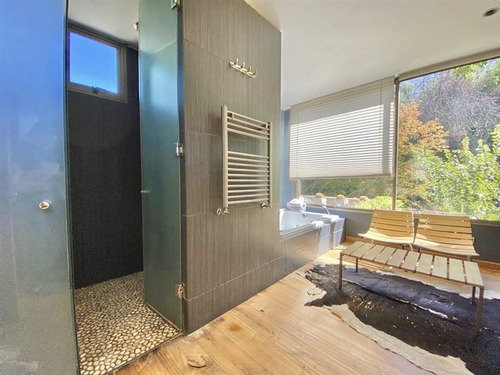 Casa En Venta De 4 Dorm. En Vitacura