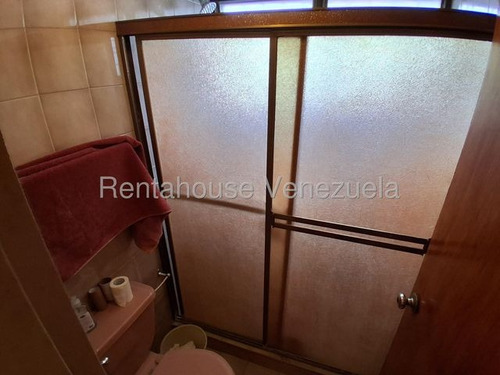 Yoselin Cabesas Vende Apartamento En Cabudare 25-22034 Yc