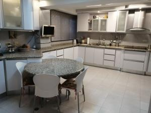 Imagen 9 de 14 de 21-13702 Apartamento Hermoso En Urb. Miranda