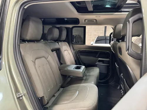 Land Rover Defender First Edition 2.0 Turbo Diesel