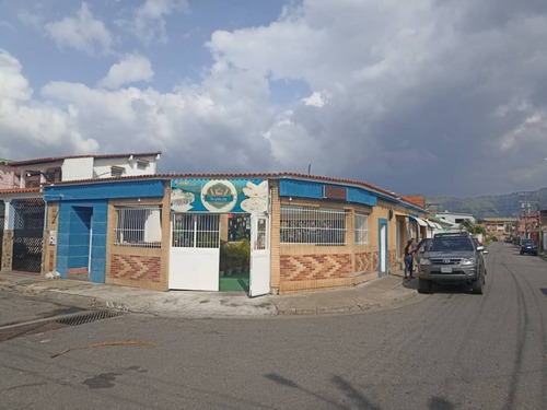 Imagen 1 de 30 de Ha En Venta De Casa Con Uso Comercial Y Locales En San Diego Urb. Remanso