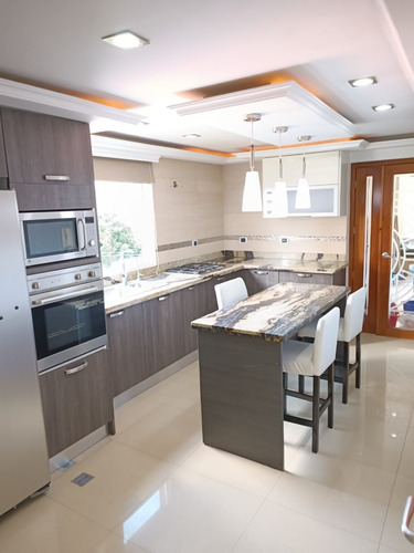 Venta De Hermoso Apartamento En Urb El Bosque Mic03