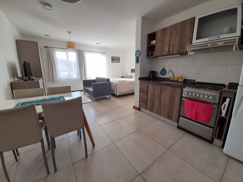 Imagen 10 de 12 de Departamento Céntrico Con Vistas A Las Montañas En San Martín De Los Andes