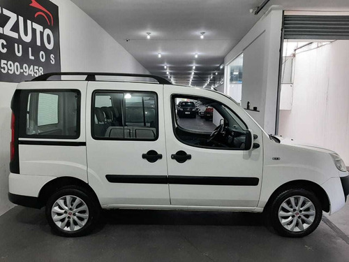 Fiat Doblo 2018 1.8 16v Essence 5l Flex 5p