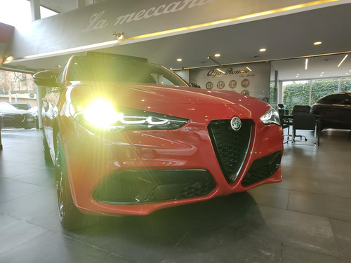 Alfa Romeo Stelvio 2.0 280cv At Q4 Veloce