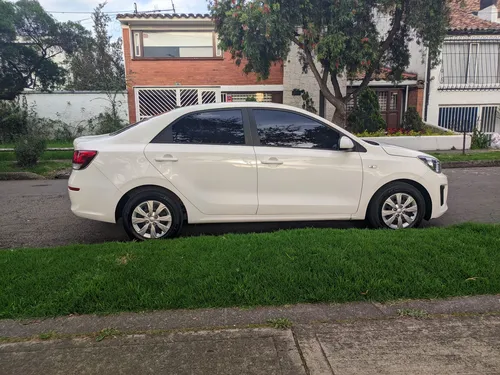 Kia Soluto 1.4 Emotion Mt