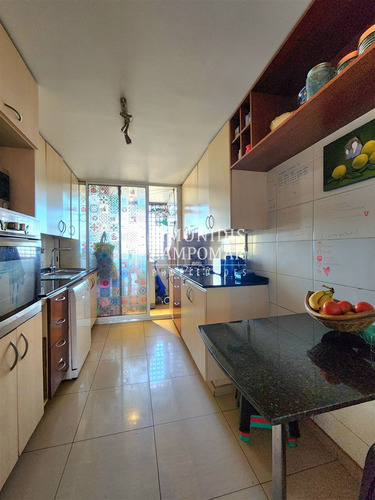 Departamento En Venta De 3 Dorm. 3 Baños, Metro Ñuñoa
