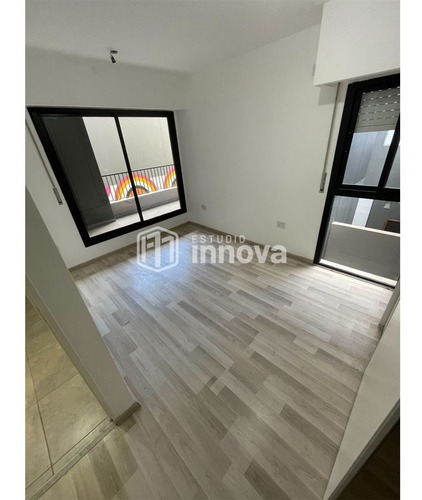 Imagen 4 de 11 de Duplex De 1 Dormitorio A Estrenar Con Patio, Vera Mujica 1200