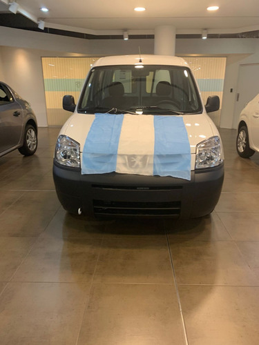 Imagen 3 de 25 de Peugeot Partnert Confort 1.6 2023 3-