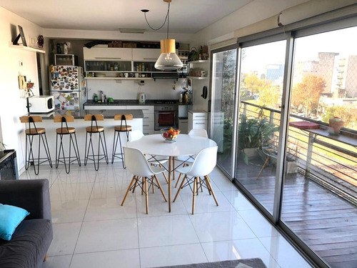 Departamento Con Balcón Y Cochera En Venta En Haedo