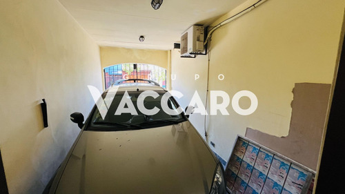 Casa En Venta 4 Ambientes Castelar