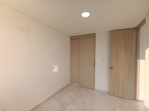 Apartamento En Arriendo En Prados Del Este. Cod A28759
