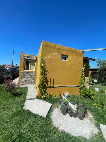 Casa Mas Departamento Ubicada En Camet Norte