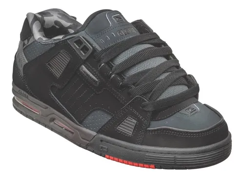 Globe sabre hotsell black night red