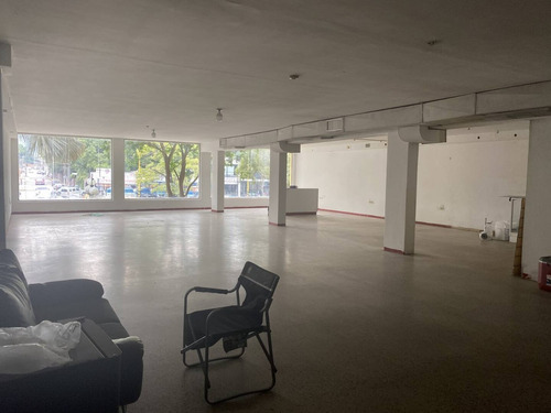 Imagen 8 de 13 de Mg 156426 Alquiler De Local Comercial En Plena Av Bolívar, Valencia