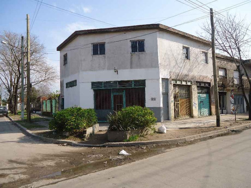 Imagen 1 de 14 de Local Con Vivienda En Venta En Castelar Sur
