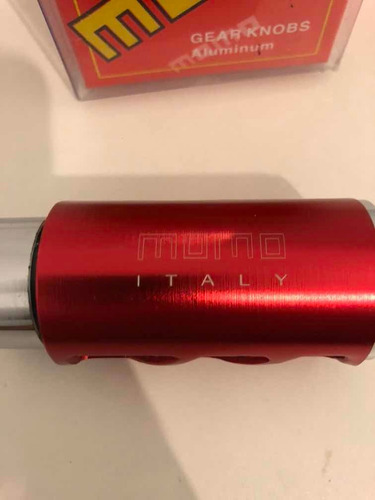 Imagen 3 de 3 de Pomo Palanca Cambio Mano Momo Color Rojo Muy Bueno