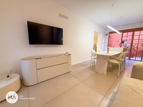 Casa 2 Dormitorios Remodelada, Quincho, Pileta, Patio - Corvalan 500 - Refineria - Rosario | Venta