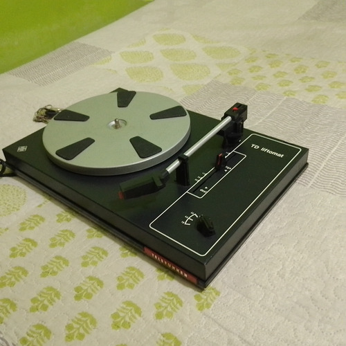 Toca Discos Telefunken Td Liftomat Preto (Usado)