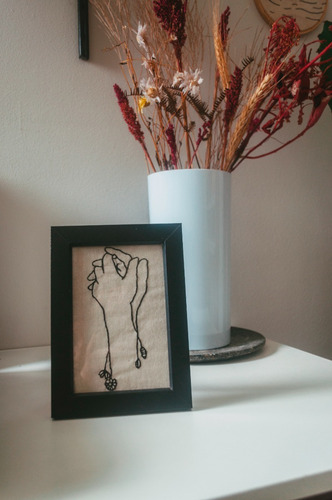 Imagem 4 de 7 de Panô Bordado A Mão | Estampa Quadro Mãos