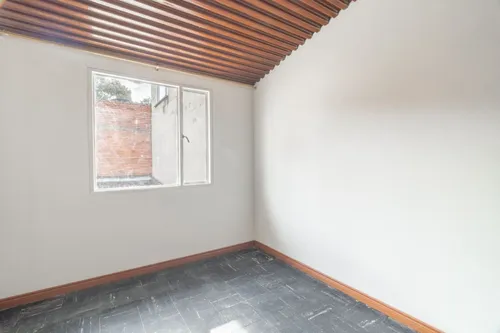 Casa En Venta En La Esmeralda. Cod V15539