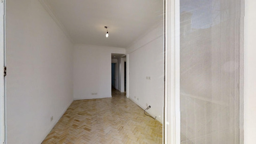 Venta De Departamento De 2 Ambientes Zona Botánico