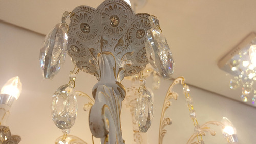 Lustre Candelabro 6 Braços C/ Cristais P/ Sala Jantar Quarto Estrutura Branco
