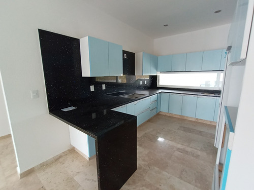 Se Vende Casa Nueva En Fracc. Lomas De Cocoyoc