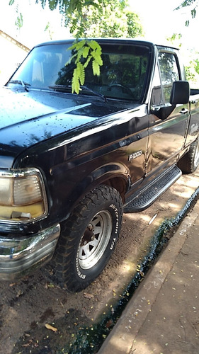 Ford F-1000 Pikap