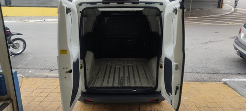 Imagem 8 de 10 de Fiat Fiorino