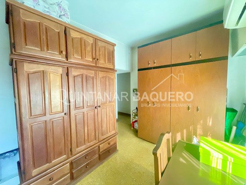 Venta De Casa Con Garage Para 2 Autos En Parque Avellaneda