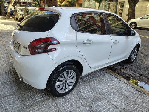 Peugeot 208 1.5 Active