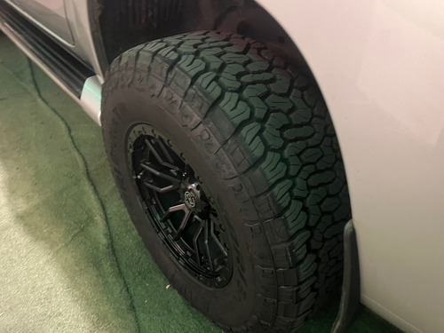 Mitsubishi L200 DAKAR 4X4 DCAB 2.4 AUT