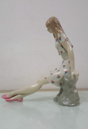 Figura Porcelana Española Nalda No Lladró Sello Grande Mujer (Usado)