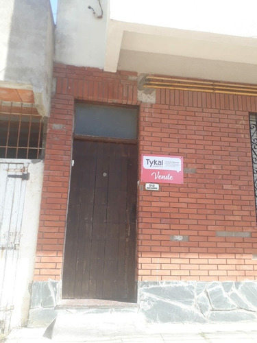 Imagen 1 de 13 de Oportunidad!!ph Céntrico C/gas Natural-planta Baja.sin Expensas