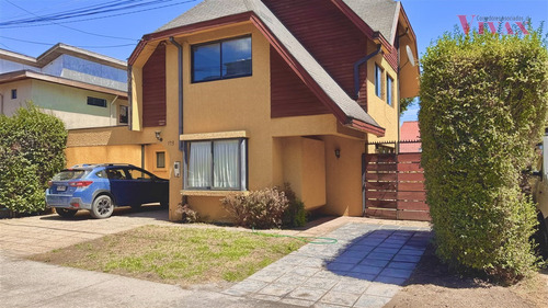 Exclusivo Condominio, Casa En Venta En San Pedro De La Paz