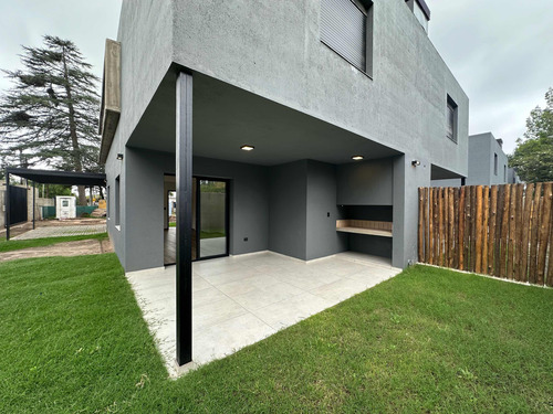 Vdo Duplex A Estrenar 3 Dor C/ Patio Y Asador - Zona Norte