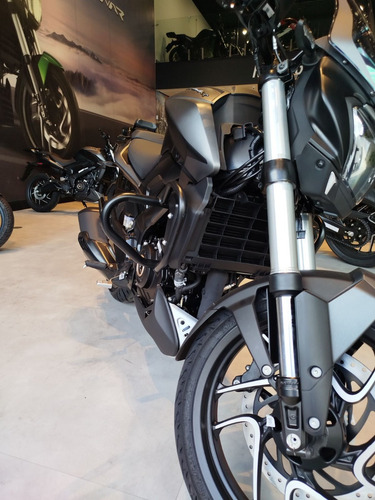 Dominar 400 Bajaj - Fp