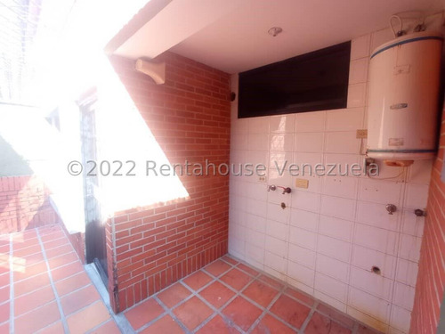 Imagen 25 de 30 de Deisim22-22935 Hermosa Villa Ubicada En Urb Prebo I Valencia Carabobo Con Patio, 4h Habitaciones (incluye Una De Servicio) Excelente Distribucion