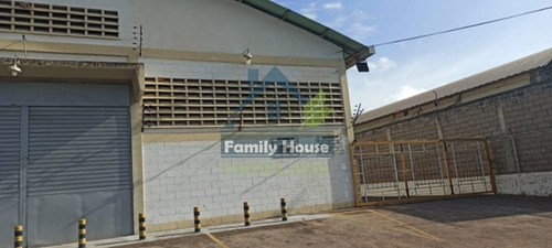 Imagen 3 de 8 de Family House Guayana Vende Galpón En Unare I Master