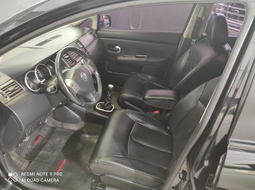 Nissan Tiida 1.8 Tekna 5 P 2011