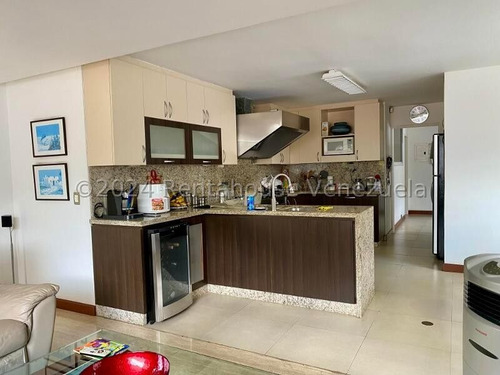 Apartamento En Alquiler Los Palos Grandes Mls #25-10538