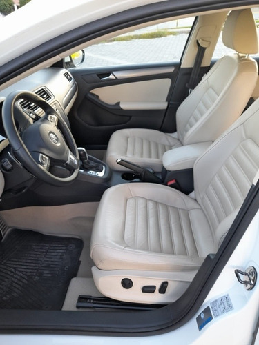 Imagen 8 de 21 de Volkswagen Vento 2014 2.0 Sportline Tsi 200cv Bi-xenon Dsg