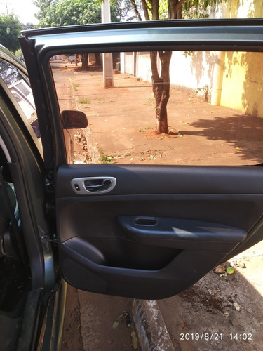 Peugeot 307 Sedan 1.6 Presence Flex 4p 2008