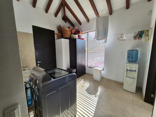 Casa En Venta En El Escobero, Vereda Las Palmas. Cod V12660