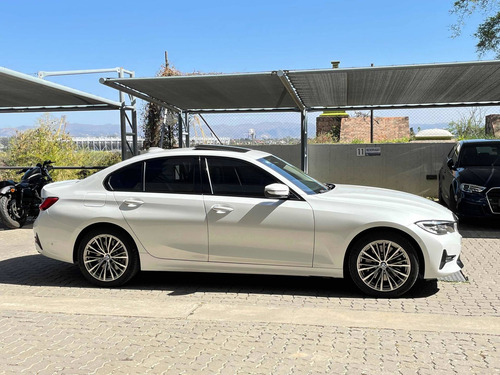 Imagen 7 de 14 de Bmw Serie 3 2019 3.0 330i Sedan Sport Line 252cv