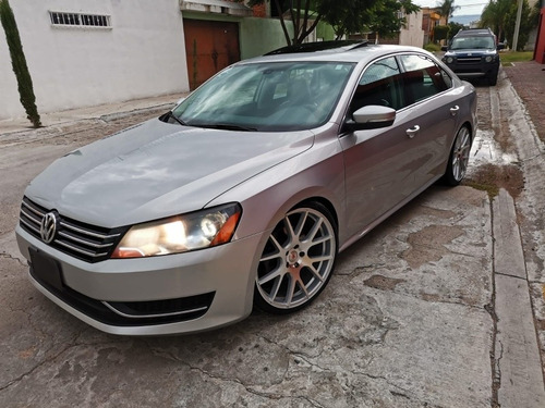 Imagen 1 de 15 de Volkswagen Passat 2015 2.5 Highline L5 P Nave At