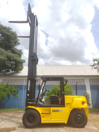Empilhadeira Hyundai 7,0t * Diesel * 2016 - 7 Toneladas