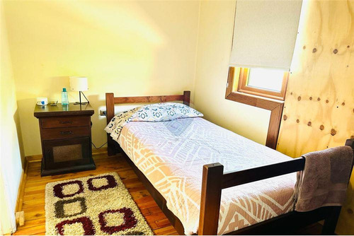 Se Vende Casa 4d,2b,5 Est. Sector Ñuñoa
