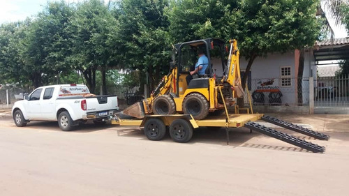 Imagem 2 de 8 de Carretinha Mini Carregadeira Bob Cat Case Jcb